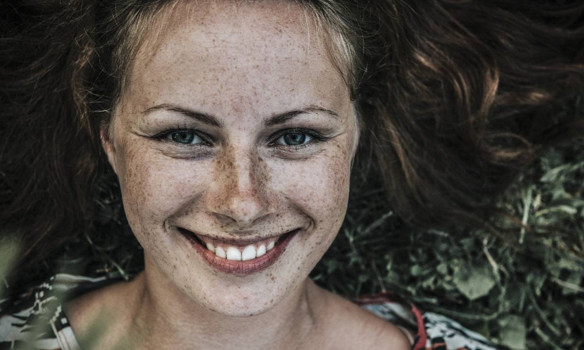 14 Poesie Sul Sorriso Le Piu Belle Da Leggere E Dedicare